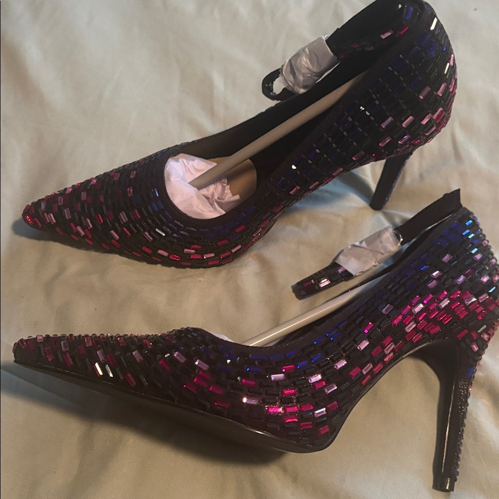 AKIRA AZALEA WANG TEAGAN BLACK MULTI RHINESTONE STRAP PUMP Size 88